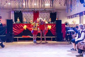 Bild 191 - Latuff 21014 die Wiemersdorfer Karnevalsveranstaltung